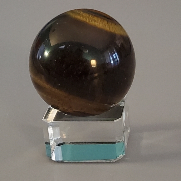 Tiger Eye Sphere - small - Picture 3 of 5